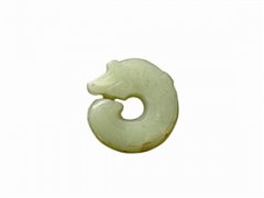 古樸靈動(dòng)的商周龍配